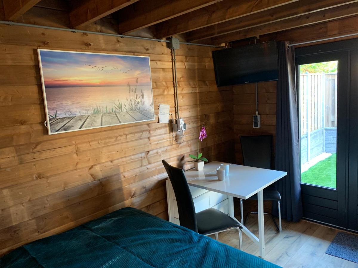 Chalet - B&B De Koog Uitgeest Eksteriør bilde